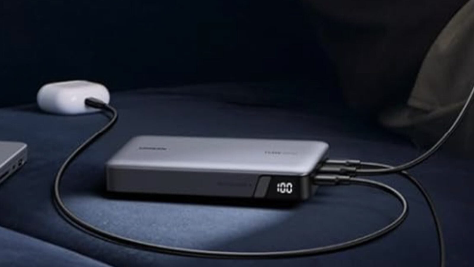 Cette batterie externe Ugreen de 25k mAh et 145 W est seulement 56 €