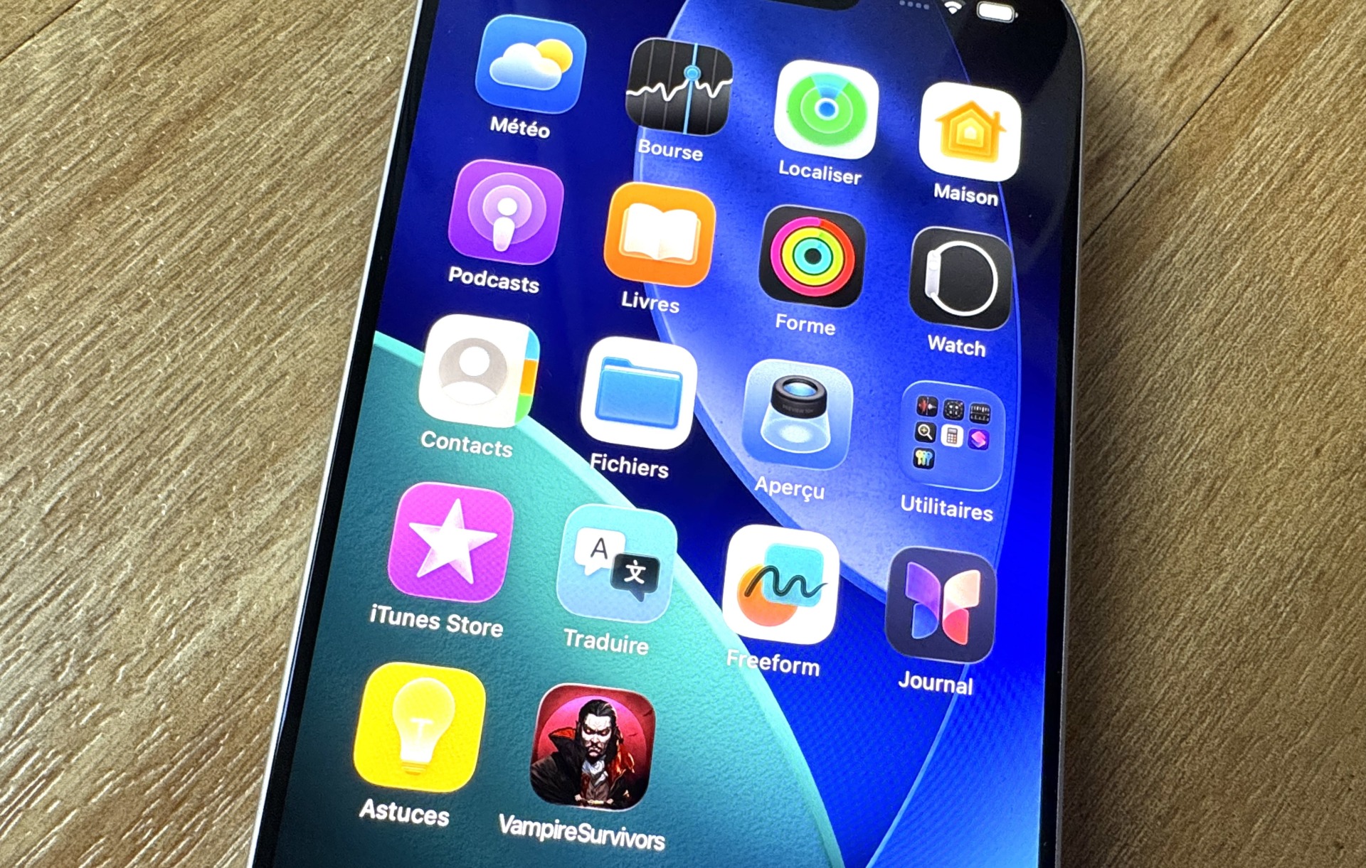 iPhone 17 App Store, Contacts, Fichiers, Freeform