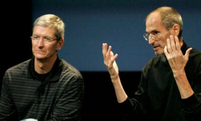 Tim cook steve jobs apple