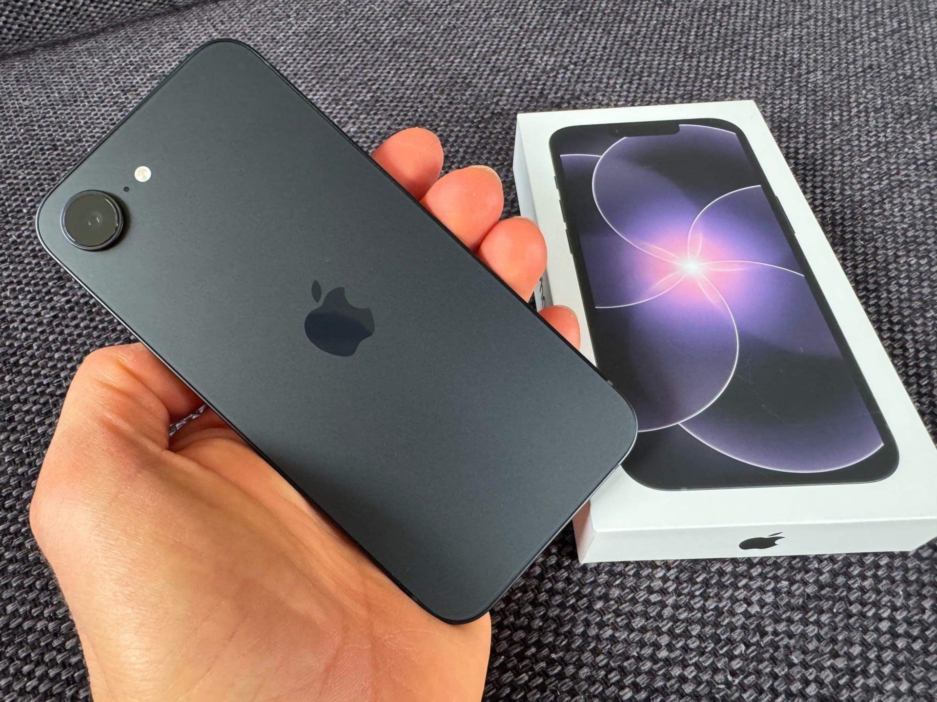 Apple iPhone 17e boîte