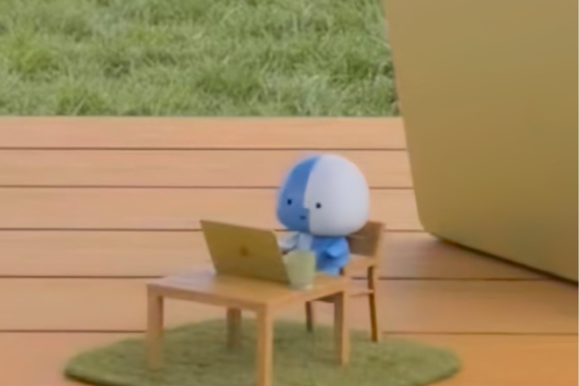 Apple lil finder guy