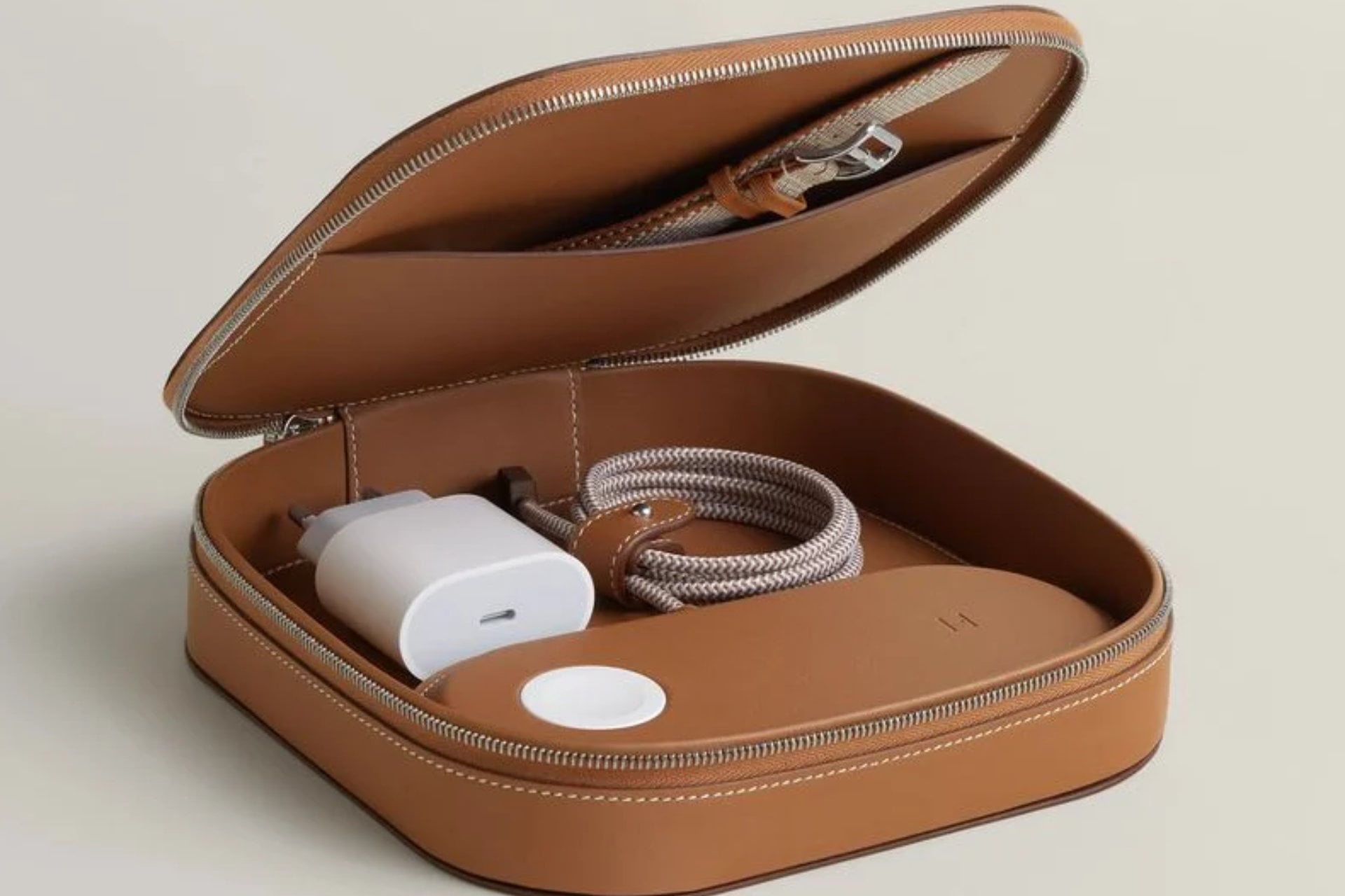 Hermes chargeur apple iPhone