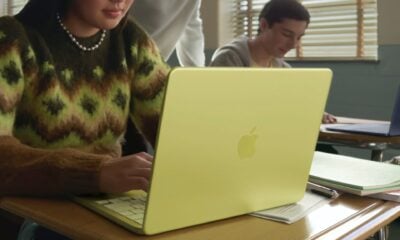 Macbook neo jaune en classe étudiants