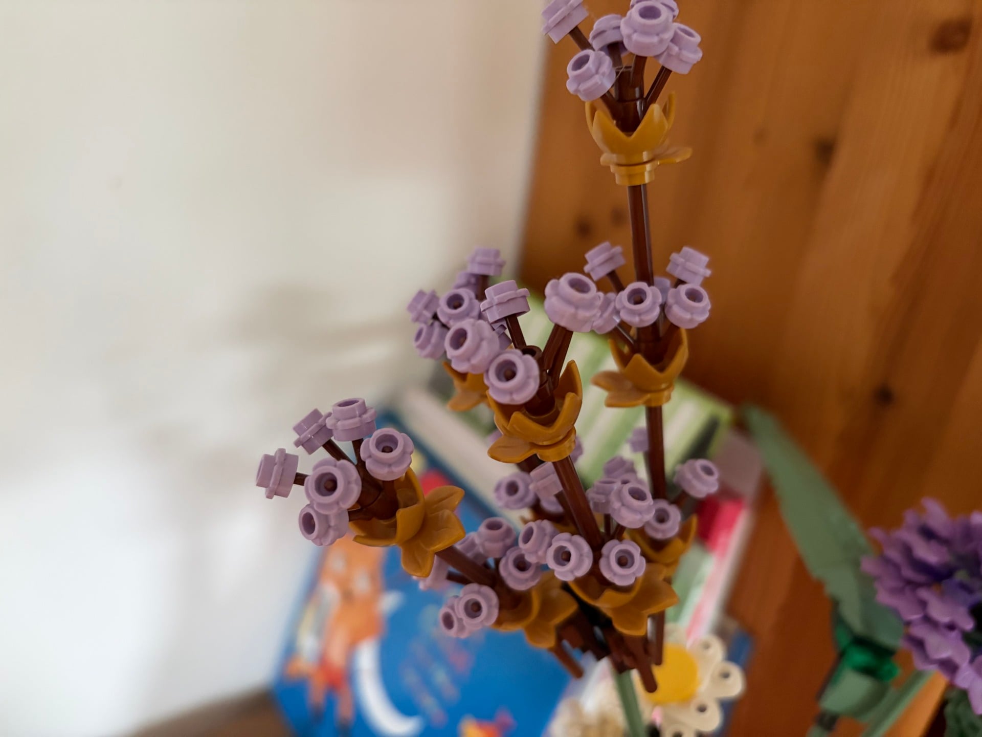 iPhone Air photo Lego