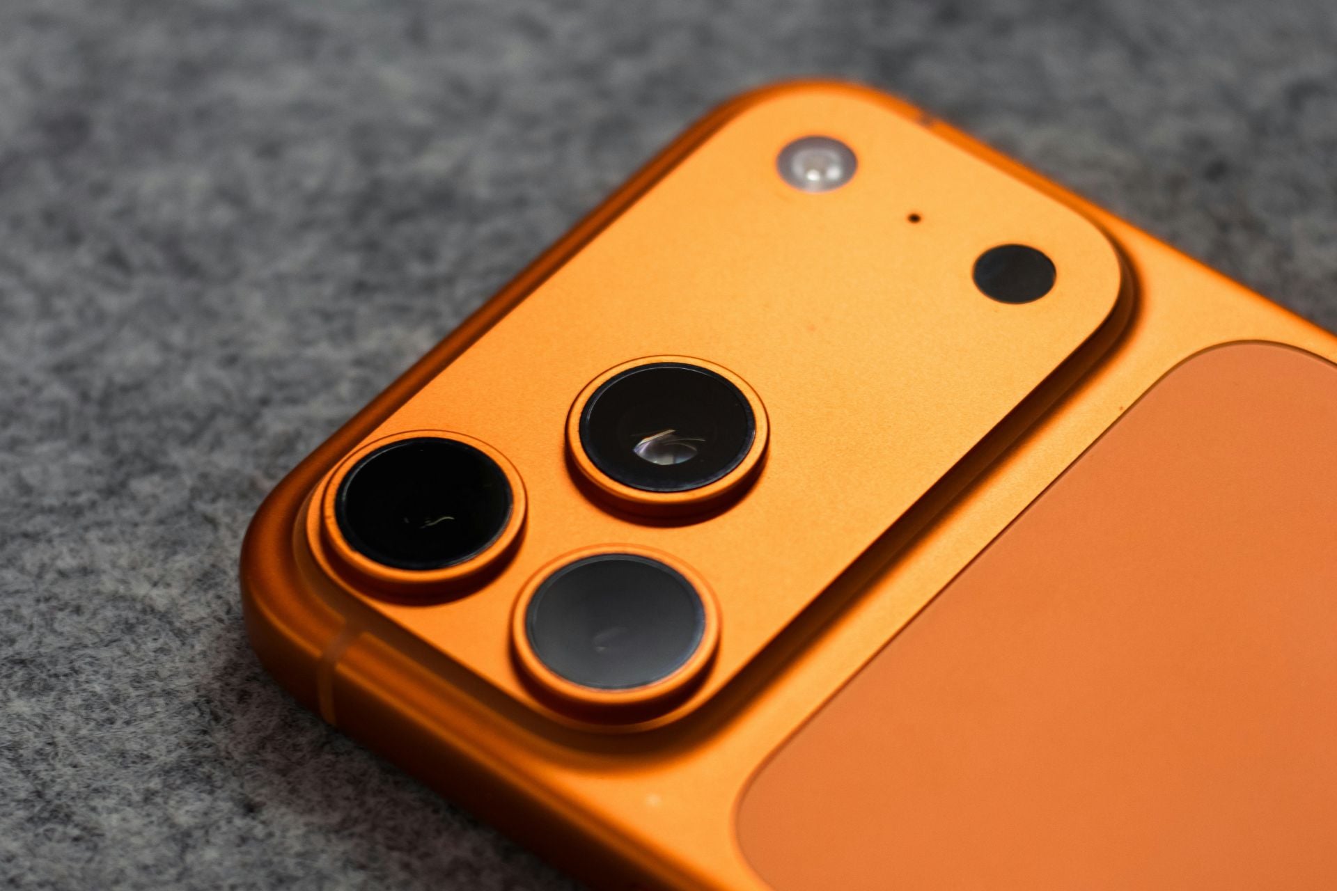 iPhone 17 Pro Orange cosmique caméra