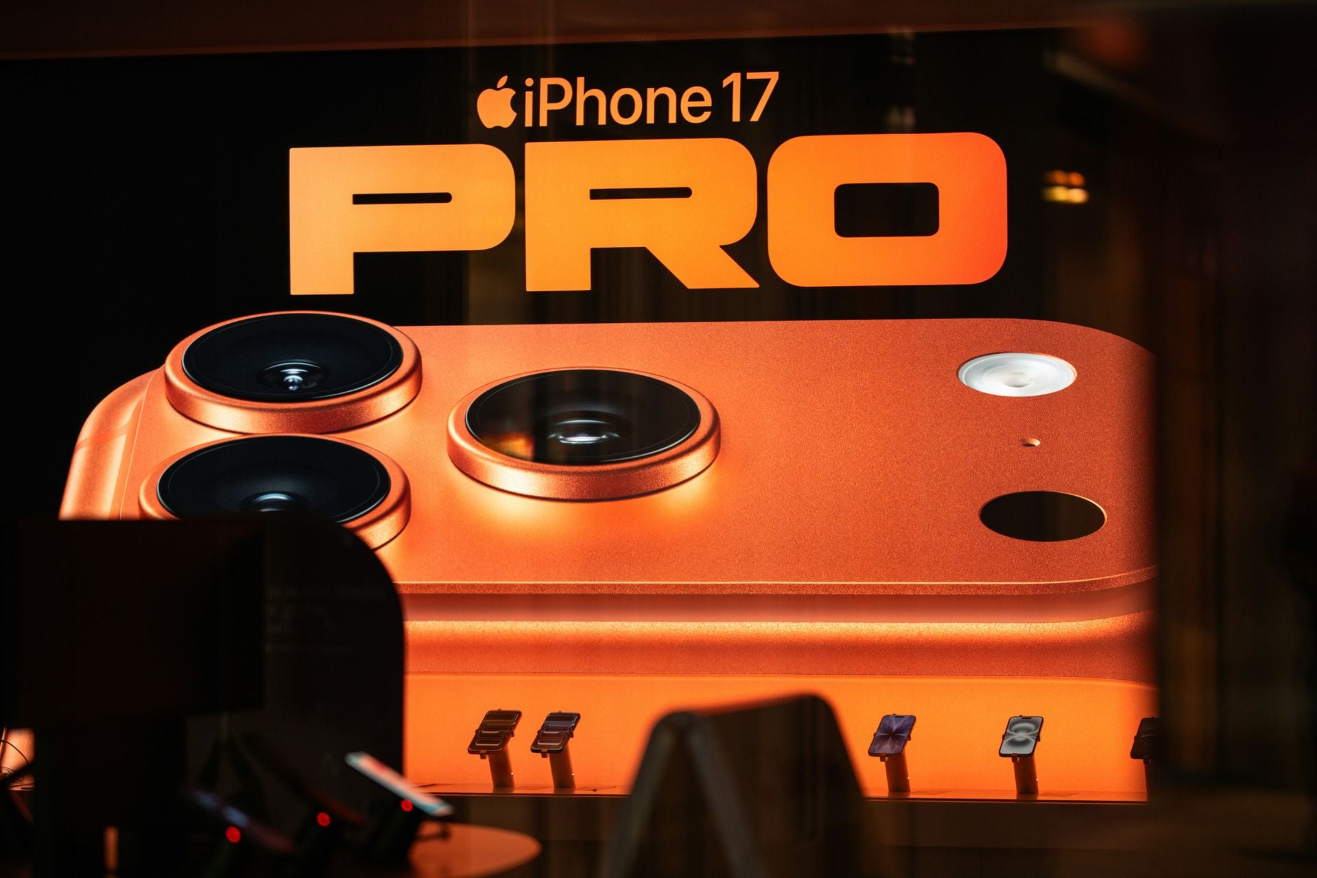 iPhone 17 Pro orange cosmique (3)