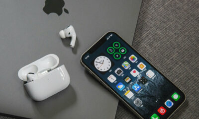 Macbook iPhone iPad AirPods apple