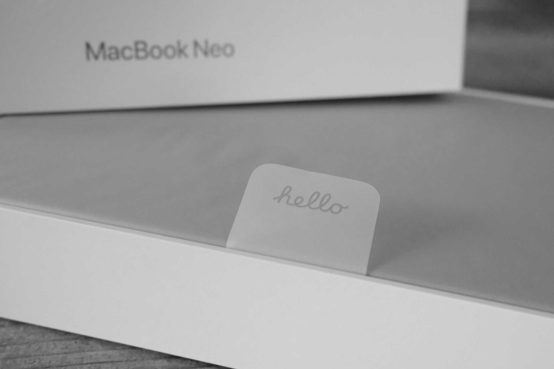 Macbook neo hello