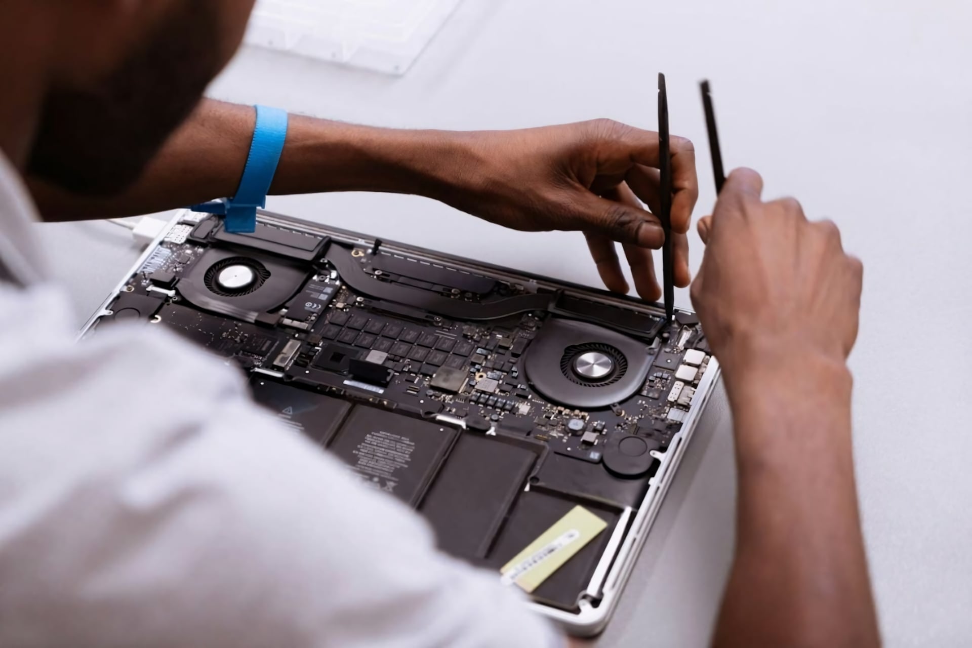 Réparation mac macbook self service repair