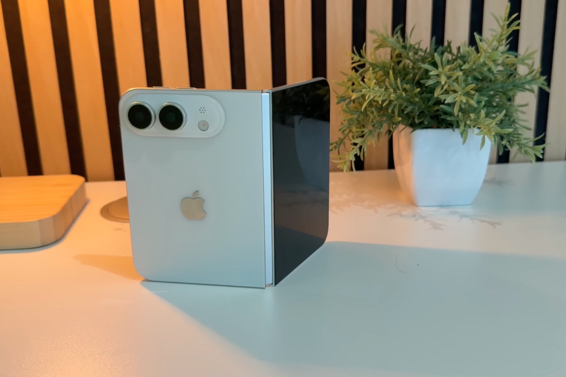 Apple iPhone fold rumeurs video