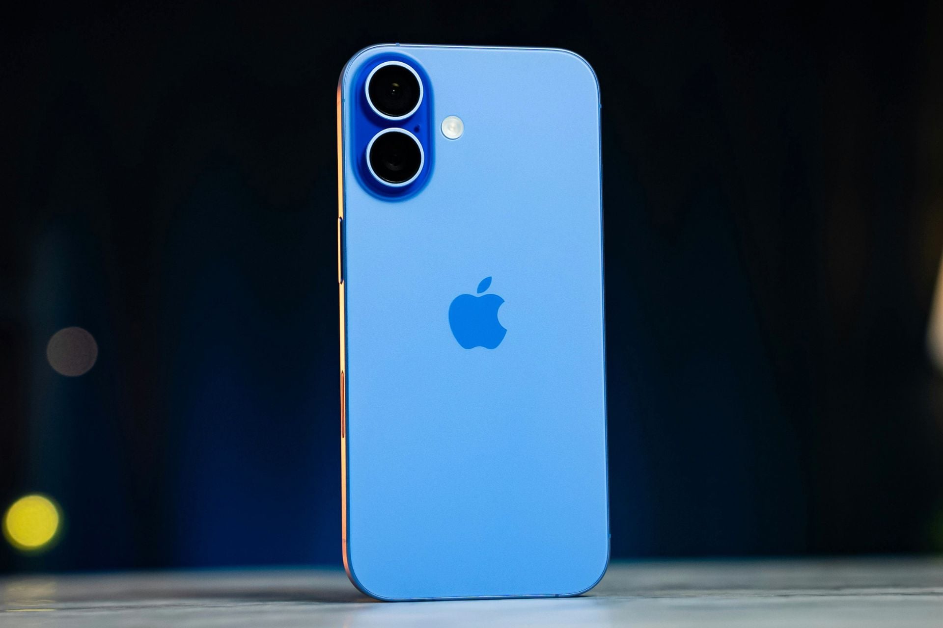 iPhone 17 standard bleu