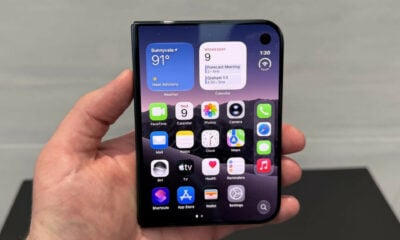 Main tient iPhone duo