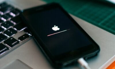 iPhone branché