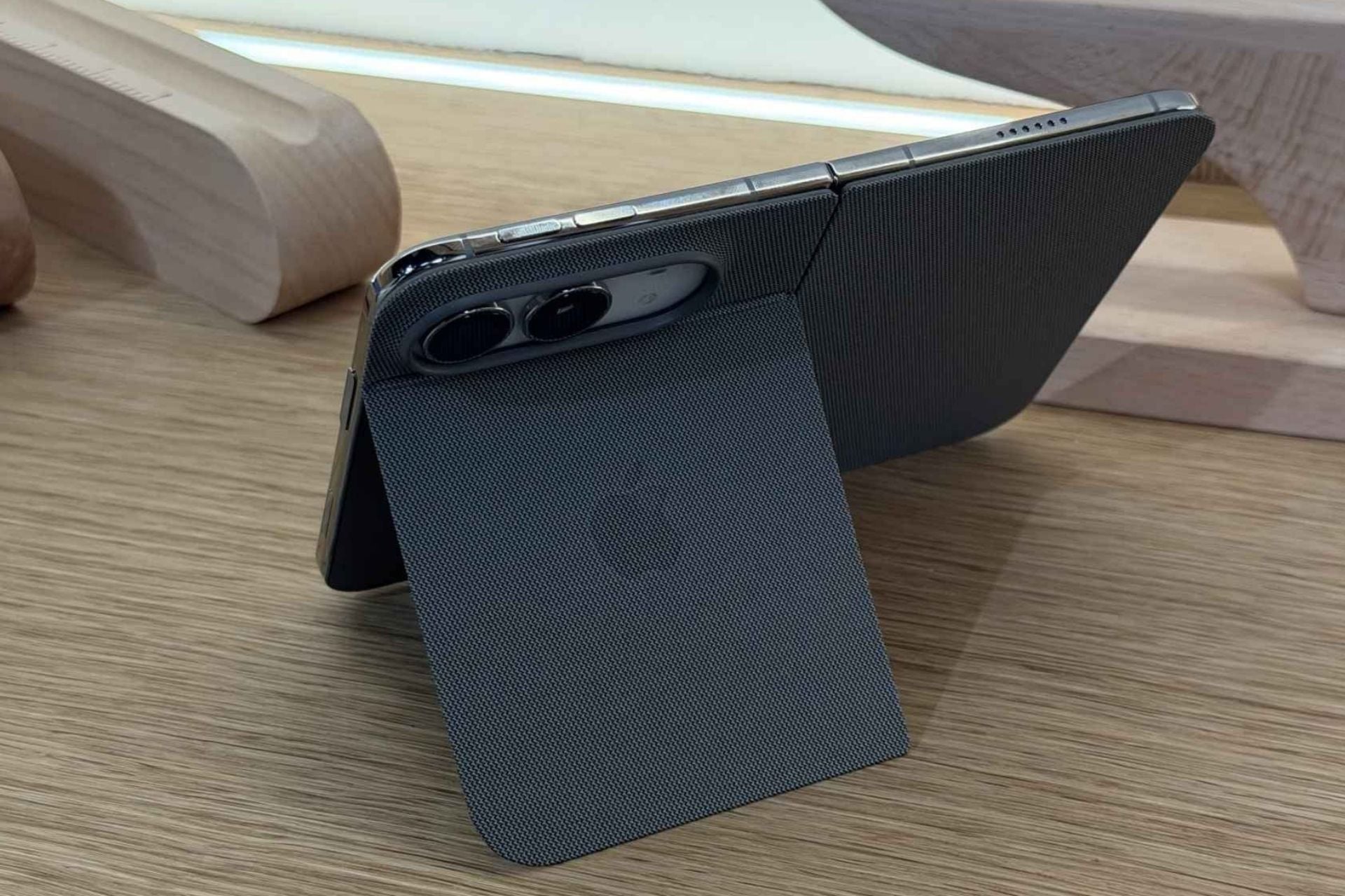 iPhone duo coque protection support vertical