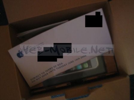 -iPhone-2-boite-2.jpg
