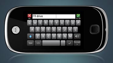 motorola-evoke-iphone-3.jpg, mar 2009 motorola-evoke-iphone-3.jpg