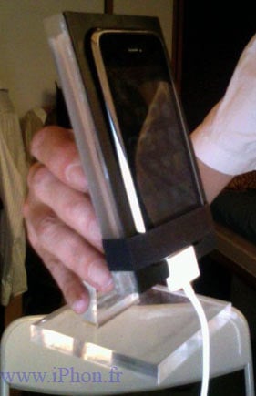 support-iphone-plexi-0.jpg, jan 2009 support-iphone-plexi-0.jpg