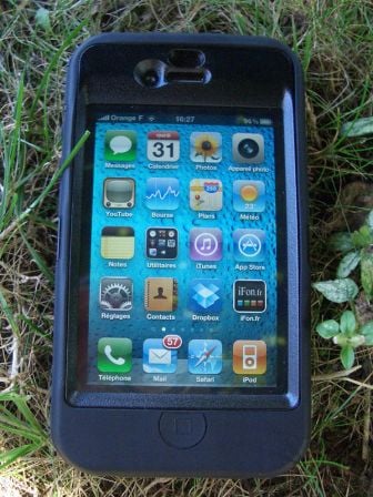 otterbox-defender-iphone-11.jpg, sept. 2010 otterbox-defender-iphone-11.jpg