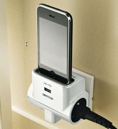 prise-murale-iphone-casto.jpg, 2011 prise-murale-iphone-casto.jpg