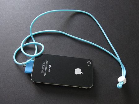 collier-iphone-1.jpg, 2011 collier-iphone-1.jpg