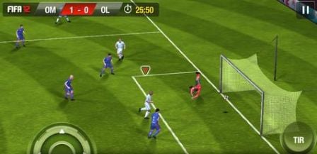 fifa-12-iphone-ipad-manette-2.jpg, 2011 fifa-12-iphone-ipad-manette-2.jpg