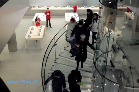 apple-store-NYC-black-friday-2.jpg, 2011 apple-store-NYC-black-friday-2.jpg