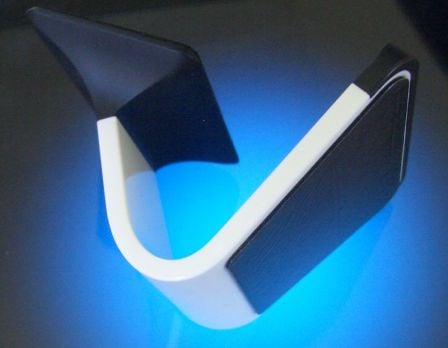 avis-test-support-iphone-bluelounge-milo-8.jpg, 2011 avis-test-support-iphone-bluelounge-milo-8.jpg