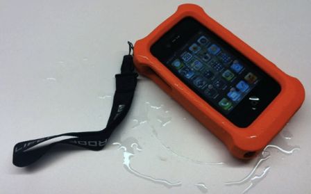 lifeproof-etanche-flotte-iphone-3.jpg, 2011 lifeproof-etanche-flotte-iphone-3.jpg