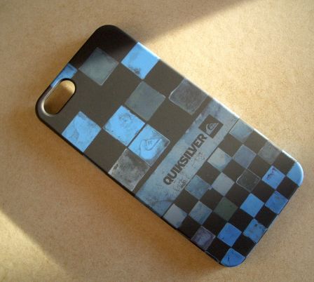 avis-coque-quicksilver-iphone-1.jpg, 2011 avis-coque-quicksilver-iphone-1.jpg