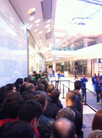 file-d-attente-lancement-iphone-5-6.jpg, 2011 file-d-attente-lancement-iphone-5-6.jpg