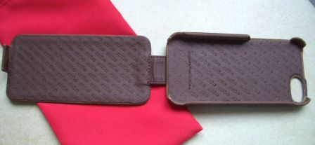 test-avis-etui-housse-cuir-noreve-iphone-5-2.jpg, 2011 test-avis-etui-housse-cuir-noreve-iphone-5-2.jpg