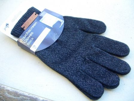 test-avis-gants-mujjo-iphone-ipad-1.jpg, 2011 test-avis-gants-mujjo-iphone-ipad-1.jpg