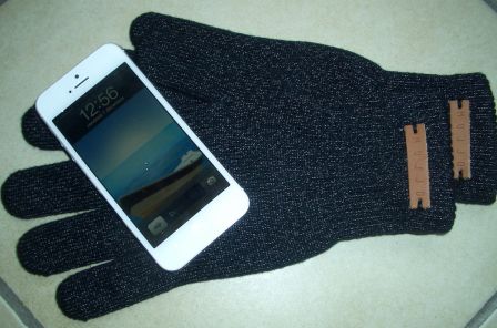 test-avis-gants-mujjo-iphone-ipad-7.jpg, 2011 test-avis-gants-mujjo-iphone-ipad-7.jpg