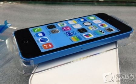 iphone-5C-en-boite-1.jpg, 2011 phone-5C-en-boite-1.jpg