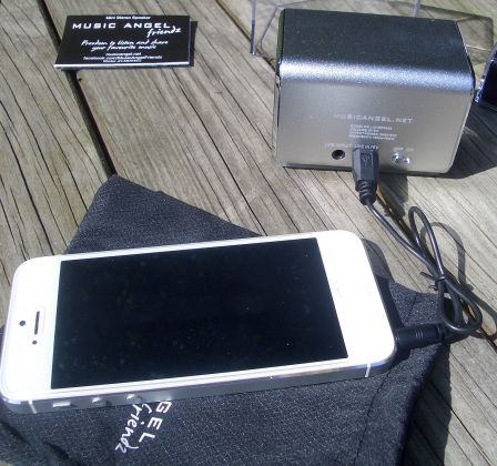 test-avis-enceinte-music-angel-iphone-5.jpg, 2011 test-avis-enceinte-music-angel-iphone-5.jpg