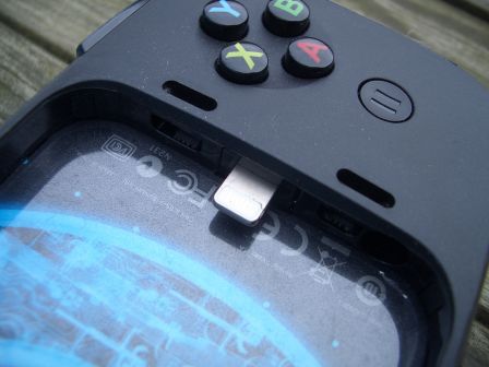 test-avis-manette-logitech-powershell-iphone-5.jpg, 2011 test-avis-manette-logitech-powershell-iphone-5.jpg