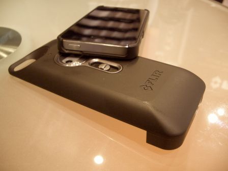 flir-iphone-4.jpg, 2011 flir-iphone-4.jpg