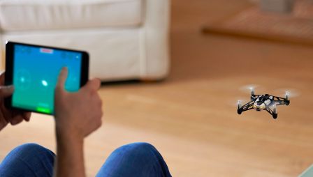 parrot-jumping-sumo-3.jpg, 2011 parrot-jumping-sumo-3.jpg