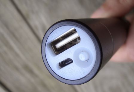 test-accu-lampe-iphone-11.jpg, 2011 test-accu-lampe-iphone-11.jpg