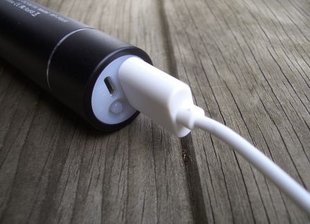 test-accu-lampe-iphone-8.jpg, 2011 test-accu-lampe-iphone-8.jpg