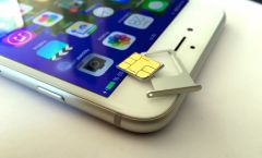 apple-sim-iphone.jpg, 2011 apple-sim-iphone.jpg