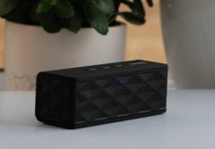 enceinte-bluetooth-iphone.jpg, 2014 enceinte-bluetooth-iphone.jpg