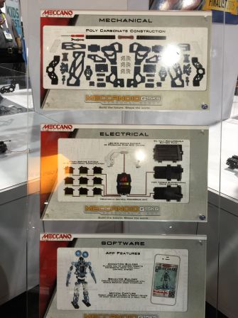 meccanoid-iphone-2.jpg