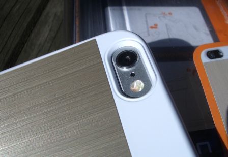 test-coque-spigen-slimfit-alu-5.jpg, 2011 test-coque-spigen-slimfit-alu-5.jpg