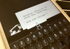tom-hanks-clavier-ios-8.jpg, 2014 tom-hanks-clavier-ios-8.jpg