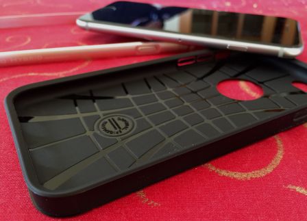 1-test-avis-coque-iphone-6-plus-spigen-bumper-metal-2.jpg, 2011 1-test-avis-coque-iphone-6-plus-spigen-bumper-metal-2.jpg