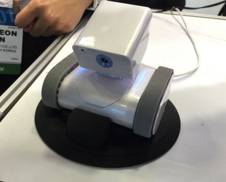 appbot-robot-iphone-2.jpg, 2011 appbot-robot-iphone-2.jpg