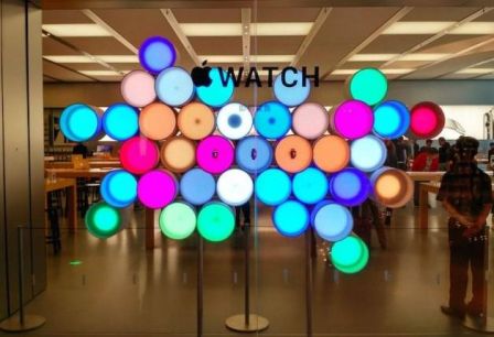 apple-store-apple-watch-3.jpg, 2011 apple-store-apple-watch-3.jpg