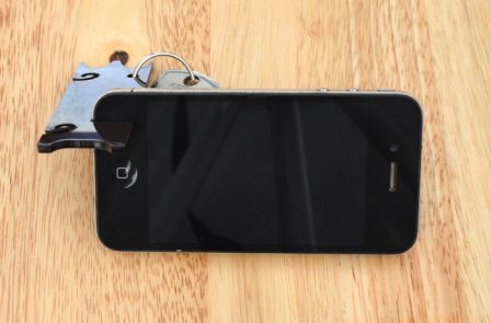 support-range-ecouteur-earbud-iphone-3.jpg, 2011 support-range-ecouteur-earbud-iphone-3.jpg