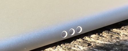 ipad-pro-smart-connector-iphone-7-2.jpg, 2011 ipad-pro-smart-connector-iphone-7-2.jpg